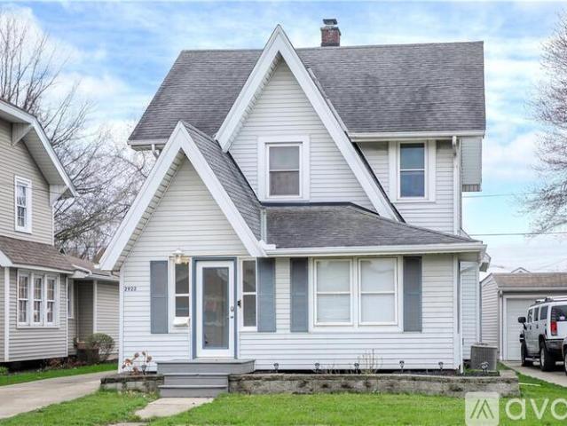 3 BR, 1 BA Apartment 2922 13 Th St NW, Canton, OH 44708