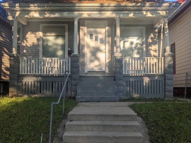 3 BR, 1 BA Apartment 2954 N 18th Street, Milwaukee, WI 53206
