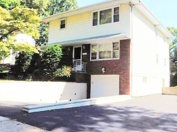 3 BR, 1 BA Apartment 29 Woodland Road, Unit 2, Bloomfield, NJ 07003