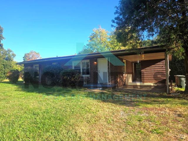 3 BR, 1 BA Apartment 2006 Armhurst Rd, Greensboro, NC 27405