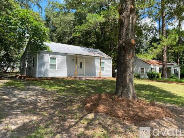 3 BR, 1 BA Apartment 2017 El Jo Sa Street, Waycross, GA 31501