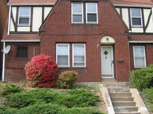 3 BR, 1 BA Apartment 2023 Dartmore St, Pittsburgh, PA 15210