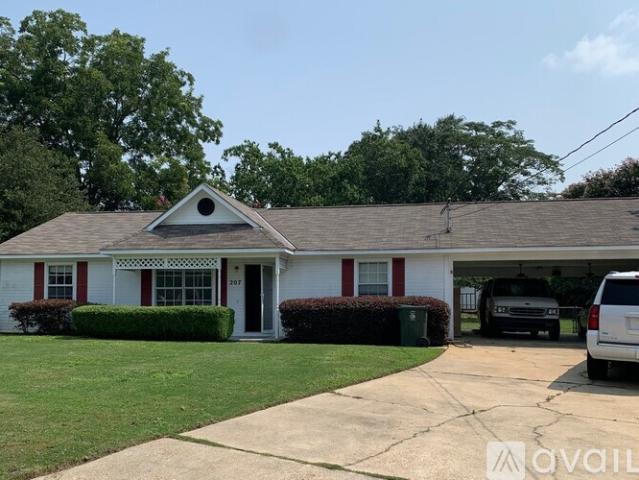 3 BR, 1 BA Apartment 207 Claymore Ct, Dothan, AL 36301