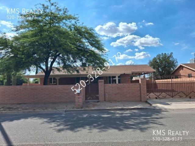 3 BR, 1 BA Apartment 2044 S March Pl, Tucson, AZ 85713