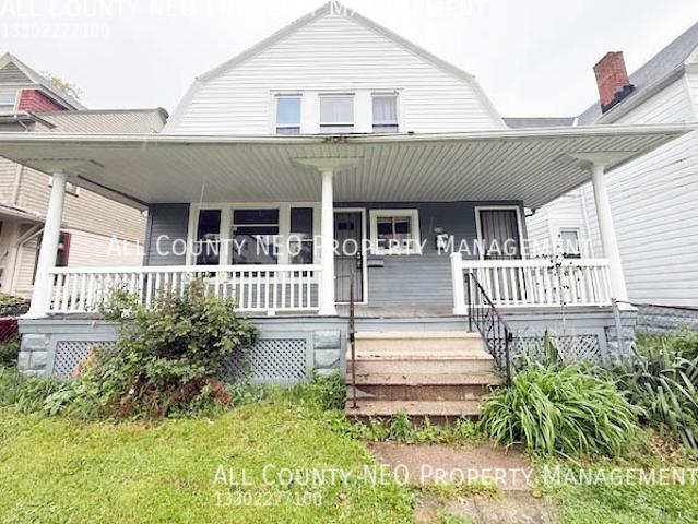 3 BR, 1 BA Apartment 2048 W 100th St Cleveland, OH 44102