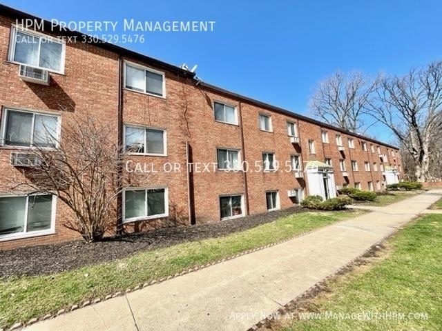 3 BR, 1 BA Apartment 20586 Lorain Rd, Fairview Park, OH 44126