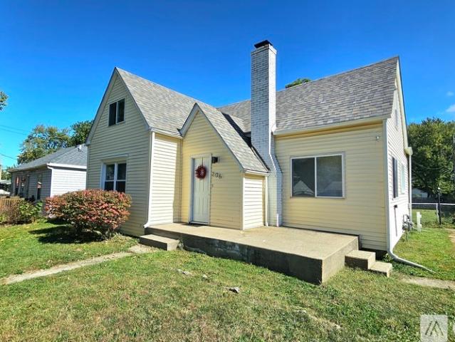 3 BR, 1 BA Apartment 206 Bies St, Michigan City, IN 46360