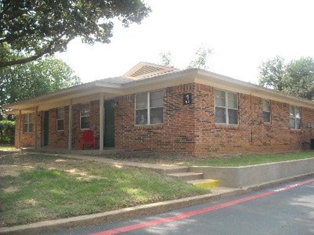 3 BR, 1 BA Apartment 213 North Val Verde, Keene, TX 76059