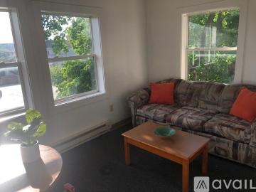 3 BR, 1 BA Apartment 210 Delaware Ave, Unit 4, Ithaca, NY 14850