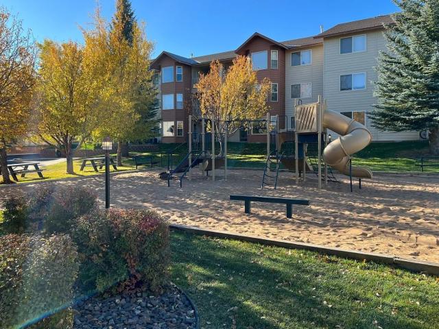 3 BR, 1 BA Apartment 2110 Binford Street, Laramie, WY 82072