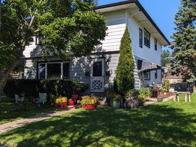 3 BR, 1 BA Apartment 2120 2122 West Van Beck Ave, Milwaukee, WI 53221