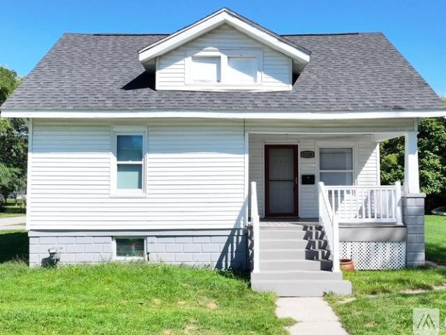 3 BR, 1 BA Apartment 2128 Fordney St, Saginaw, MI 48601