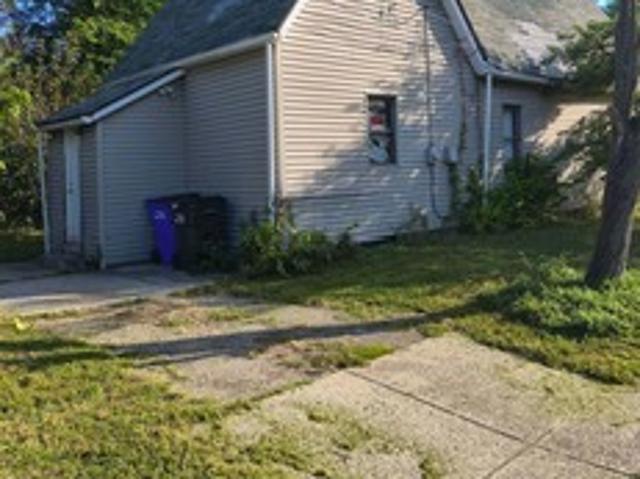 3 BR, 1 BA Apartment 215 St Jude Ave, Dayton, OH 45403