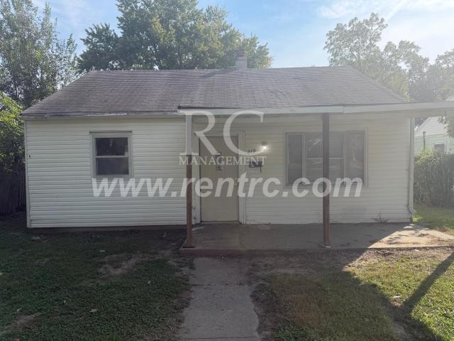 3 BR, 1 BA Apartment 219 Grace, Danville, IL 61832