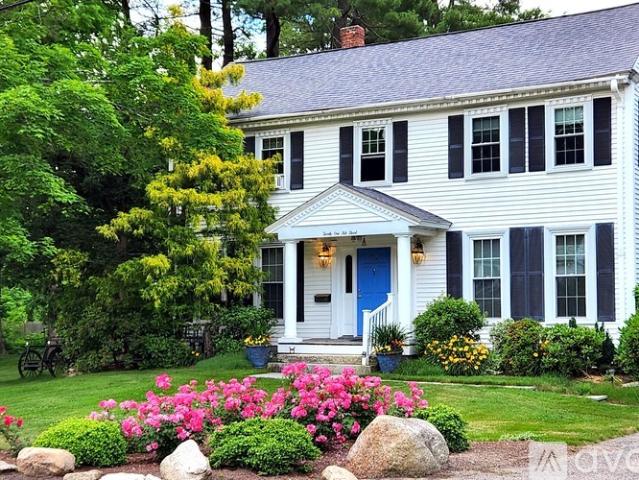 3 BR, 1 BA Apartment 21 Ash St, Unit 1, Hopkinton, MA 01748