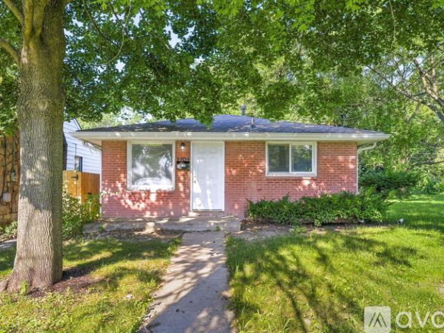 3 BR, 1 BA Apartment 2209 Halford St, Anderson, IN 46016