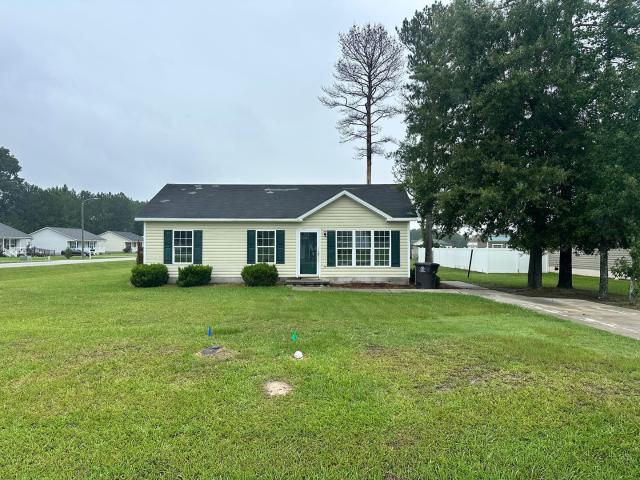 3 BR, 1 BA Apartment 2215 Cotton Dr, Tarboro, NC 27886