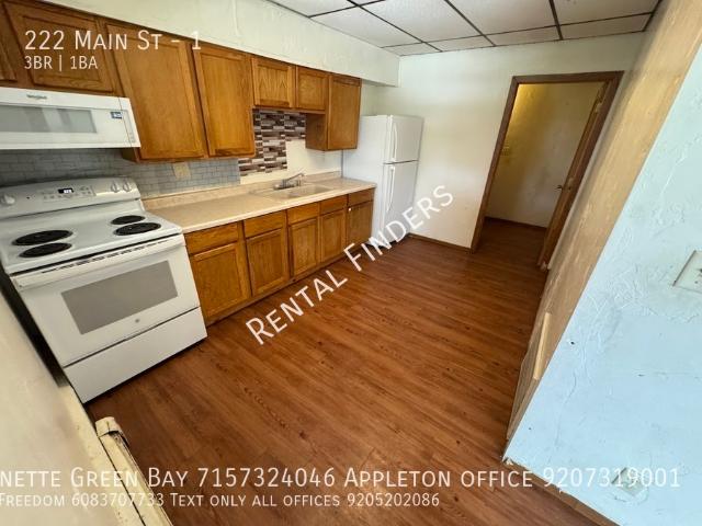 3 BR, 1 BA Apartment 222 Main St, Chilton, WI 53014