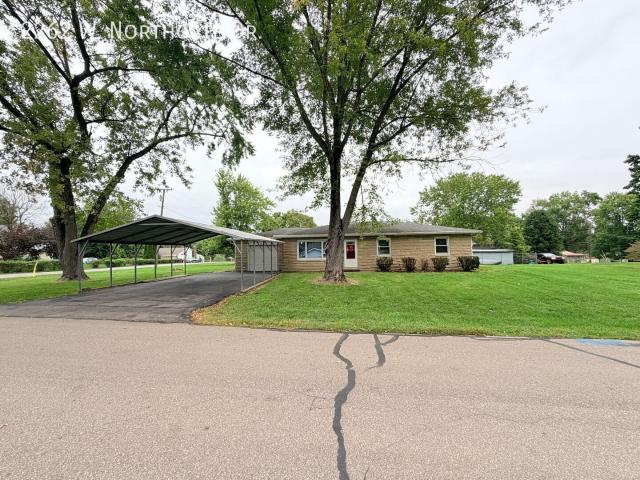 3 BR, 1 BA Apartment 2262 W. Northgate Dr Columbus, IN 47201