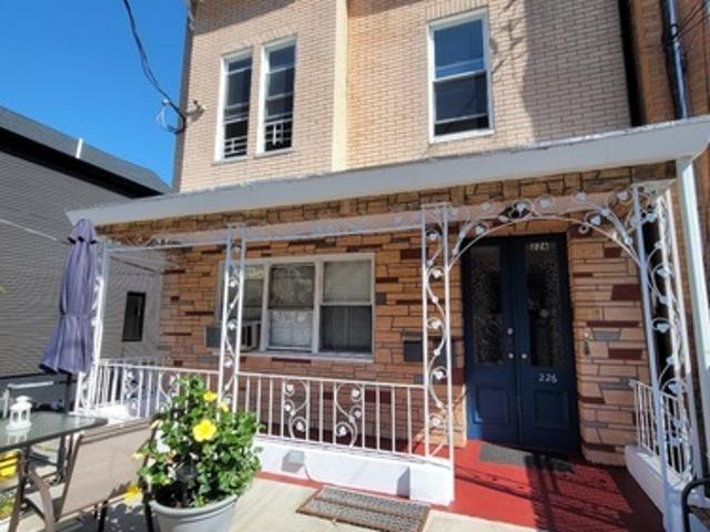 3 BR, 1 BA Apartment 226 Sunnyside Avenue, Unit 2 floor, Brooklyn, NY 11237