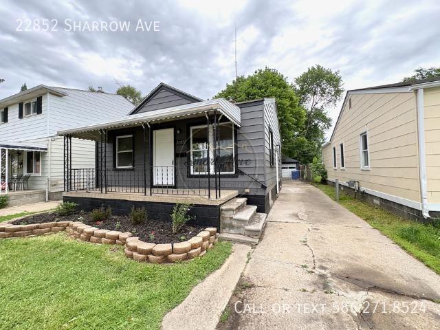 3 BR, 1 BA Apartment 22852 Sharrow Ave, Warren, MI 48089