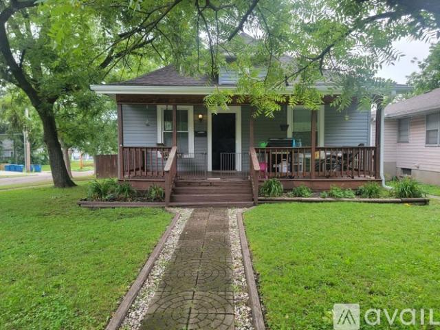 3 BR, 1 BA Apartment 229 North Jackson Avenue, Joplin, MO 64801