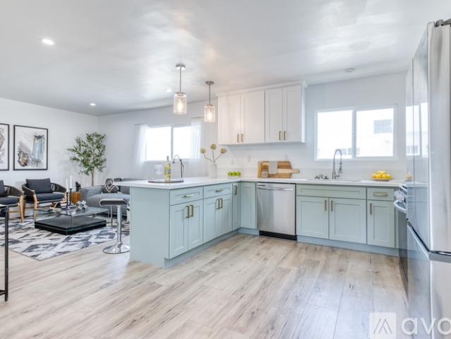 3 BR, 1 BA Apartment 2318 Glover Pl, Unit 3, Los Angeles, CA 90031