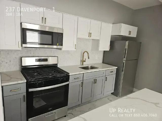 3 BR, 1 BA Apartment 237 Davenport, New Haven, CT 06519