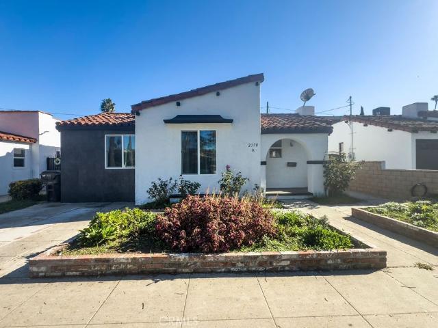 3 BR, 1 BA Apartment 2370 Pine Avenue, Long Beach, CA 90806