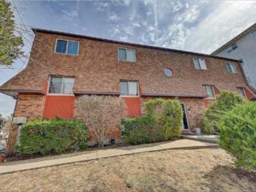 3 BR, 1 BA Apartment 34 Lincoln Ave, Iowa City, IA 52246