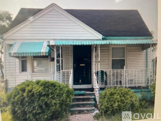 3 BR, 1 BA Apartment 3575 S Ethel St, Detroit, MI 48217
