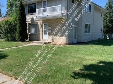 3 BR, 1 BA Apartment 3700 W. Kiley Ave Lower, Milwaukee, WI 53209