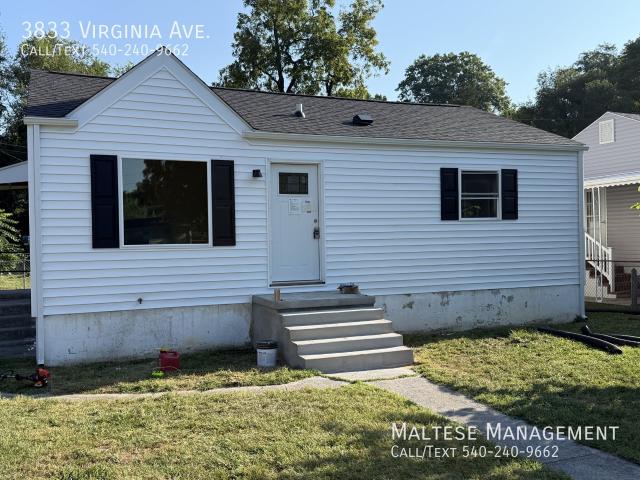 3 BR, 1 BA Apartment 3833 Virginia Ave., Roanoke, VA 24017
