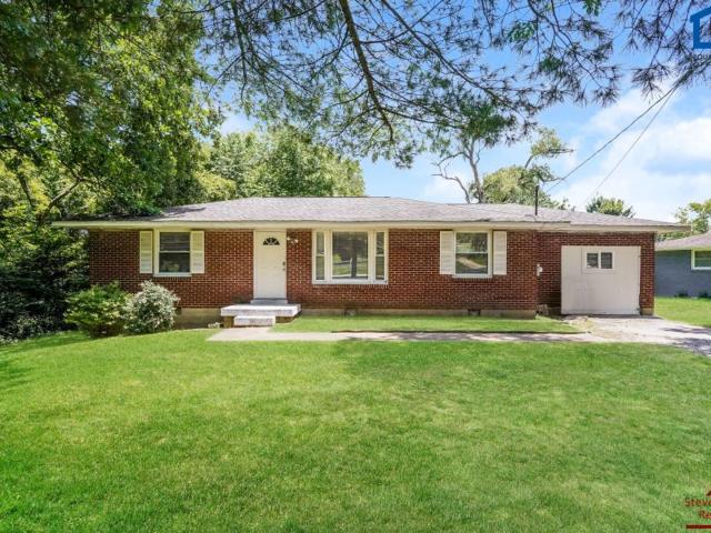 3 BR, 1 BA Apartment 3903 Brick Church Pike, Nashville, TN 37207
