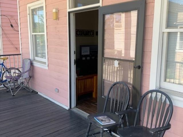 3 BR, 1 BA Apartment 39 America Street, Unit A, Charleston, SC 29403