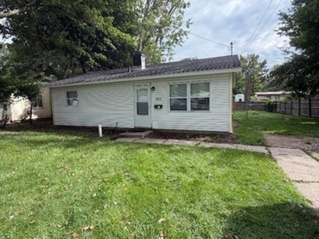 3 BR, 1 BA Apartment 3003 Greenbelt Dr, Lansing, MI 48911