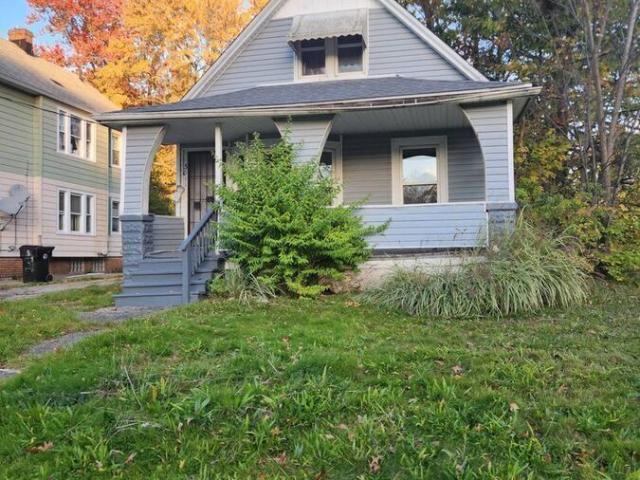 3 BR, 1 BA Apartment 3011 E 125 St, Cleveland, OH 44120