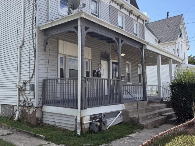 3 BR, 1 BA Apartment 305 S 4th St, Darby, PA 19023