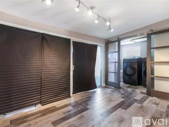 3 BR, 1 BA Apartment 305 Serpas Drive, Arabi, LA 70032