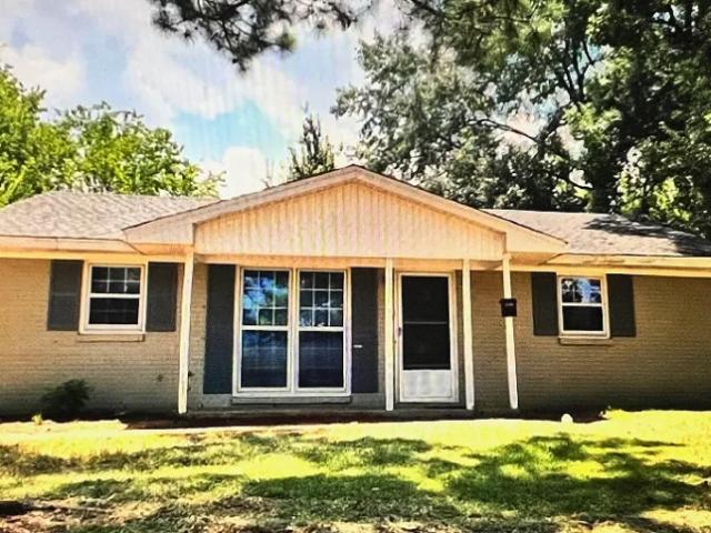3 BR, 1 BA Apartment 3070 Tremont St, Montgomery, AL 36110