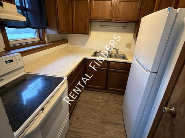 3 BR, 1 BA Apartment 30 Donohue Ct Fond du Lac, WI 54935