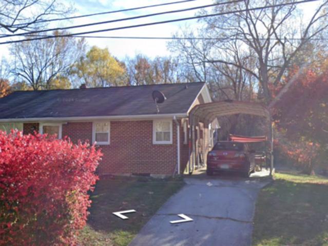 3 BR, 1 BA Apartment 3137 Plum Creek Road, Christiansburg, VA 24073