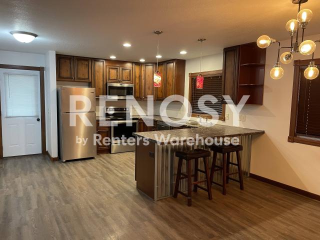 3 BR, 1 BA Apartment 318 Keller Ave N Amery, WI 54001