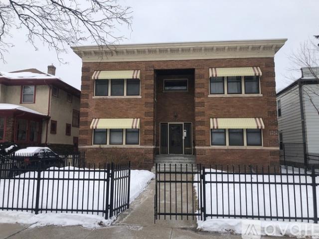 3 BR, 1 BA Apartment 3208 Blaisdell Ave, Unit 3, Minneapolis, MN 55408