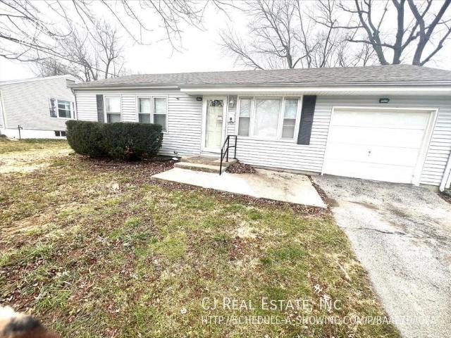 3 BR, 1 BA Apartment 3208 N McCoy, Independence, MO 64050