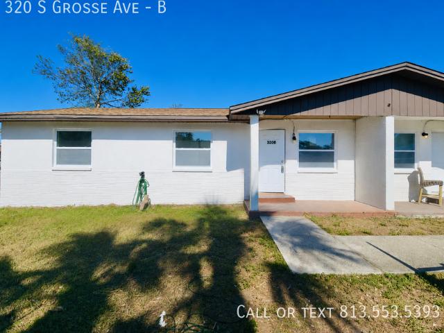 3 BR, 1 BA Apartment 320 S Grosse Ave, Tarpon Springs, FL 34689