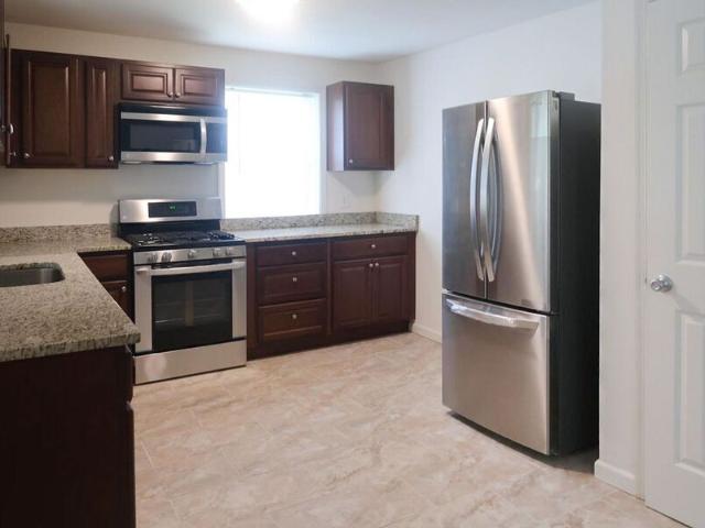 3 BR, 1 BA Apartment 3281 15th Pl SE, Washington, DC 20020