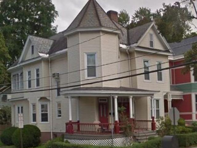3 BR, 1 BA Apartment 32 Balding Avenue, Unit 2, Poughkeepsie, NY 12601