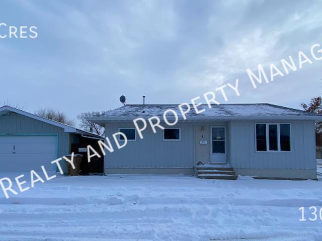 3 BR, 1 BA Apartment 3 Hatton Cres, Regina, SK S4N 5P5
