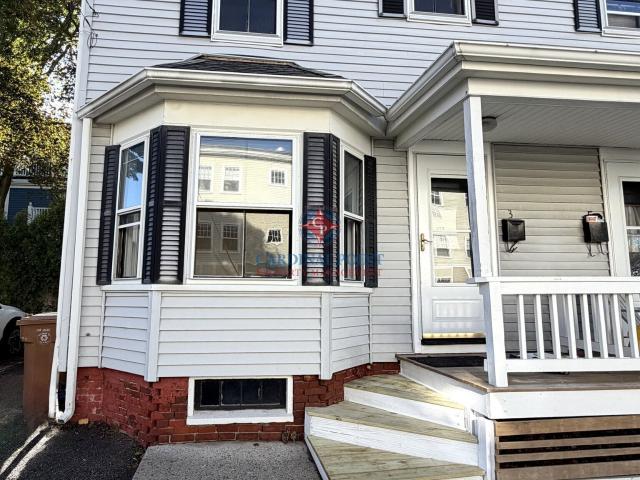 3 BR, 1 BA Apartment 3 Melcher St, Portsmouth, NH 03801